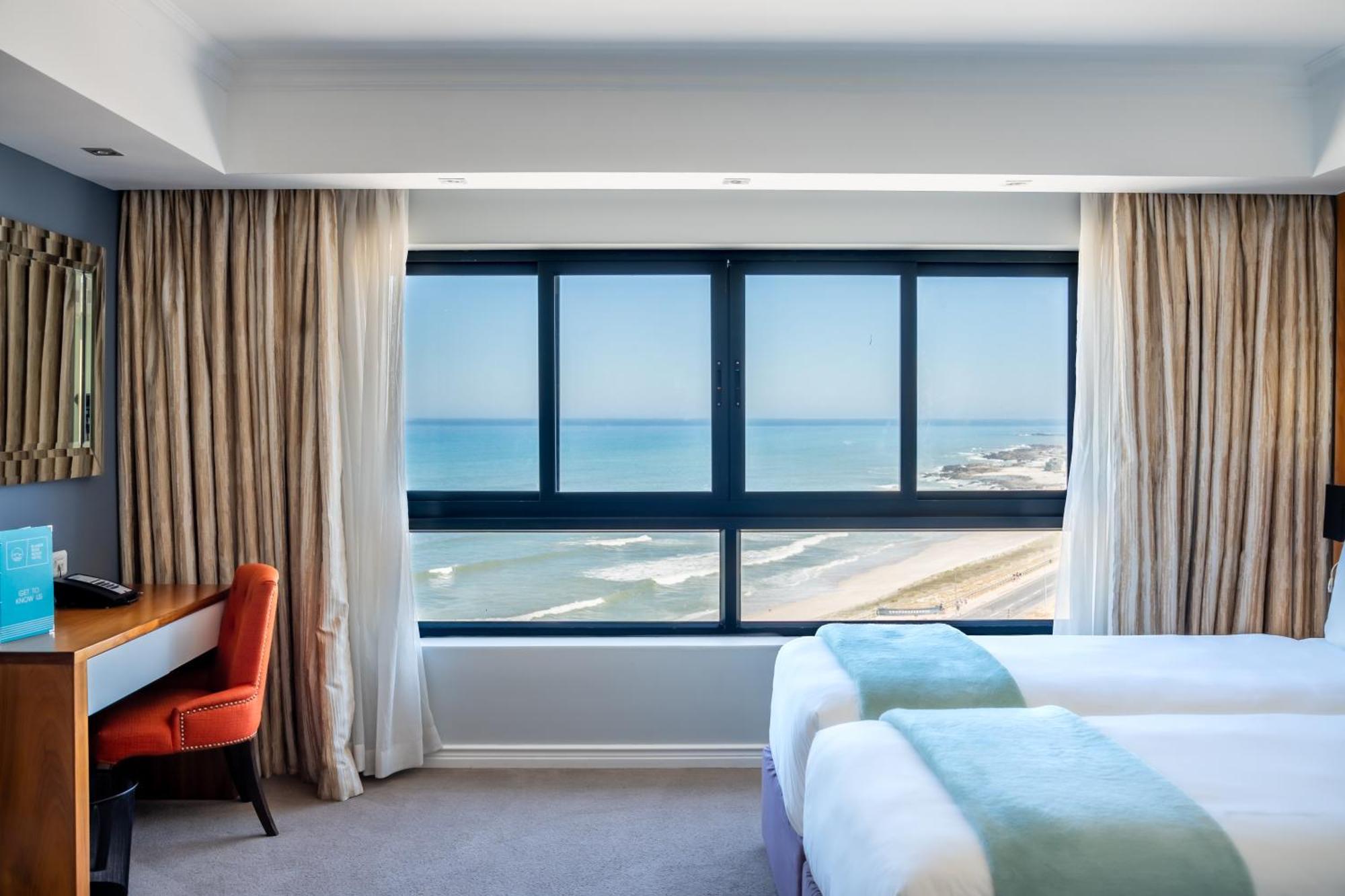 Blaauwberg Beach Hotel Bloubergstrand Exterior foto